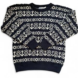 Vntg crewneck heavy knit sweater with a fair-isle pattern featuring anchors M